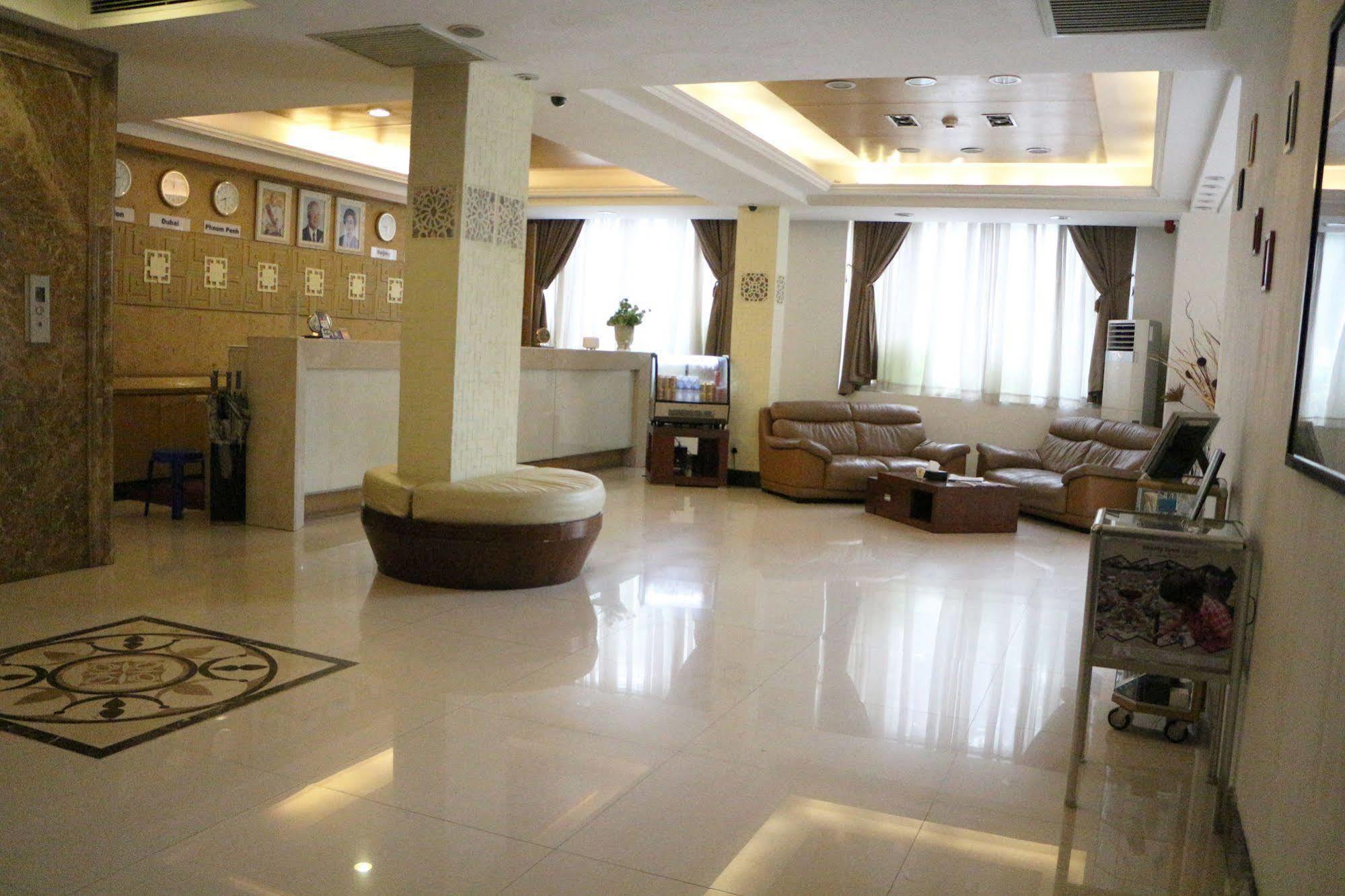 Discovery Hotel Phnom Penh Exterior foto